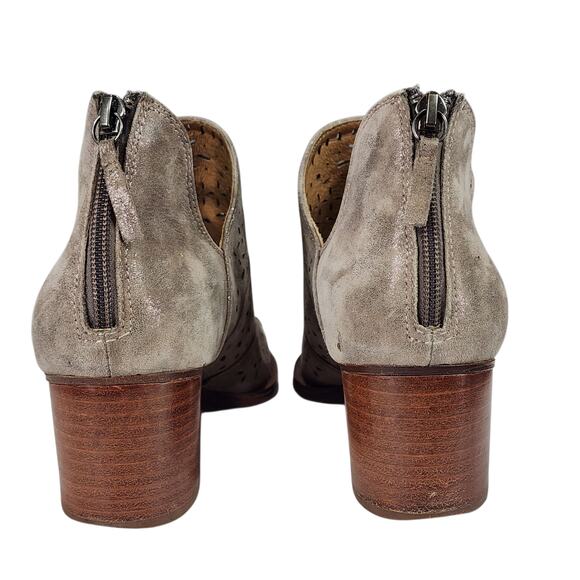 Sofft Ankle Boot Booties sz 10M Women Wyoming Taupe Laser Cut Leather 2" Western - Picture 5 of 12